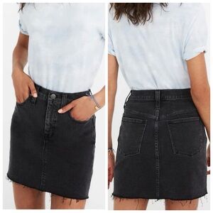 Madewell Stretch Denim Straight Mini Skirt in faded black Jean skirt Size 27